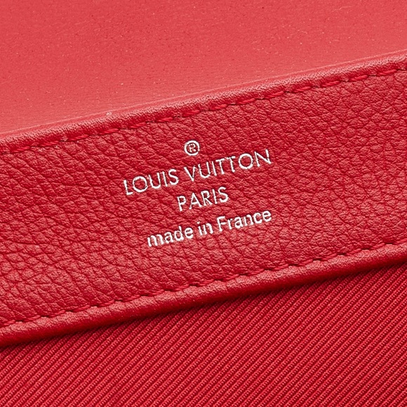 RARE Louis Vuitton Lockme 2 BB Leather red Handbag leather LIKE NEW - Picture 9 of 12